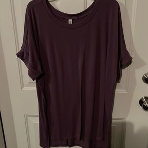 EUC Oversized Top Light Eggplant Color Legging friendly